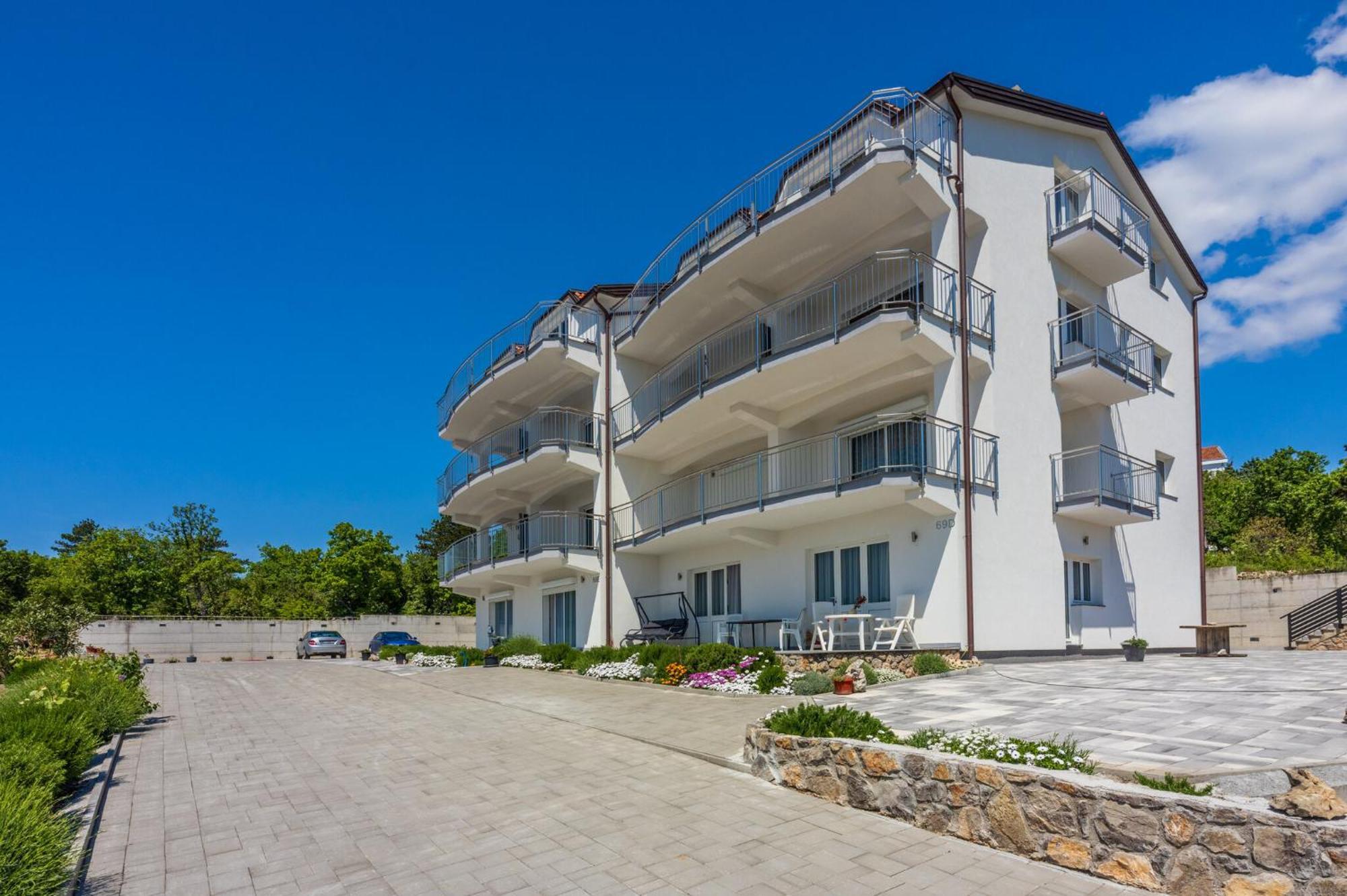 Apartments Sunshine E Crikvenica Extérieur photo